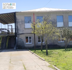 Капитальный дом в пригороде, рядом с аэропортом